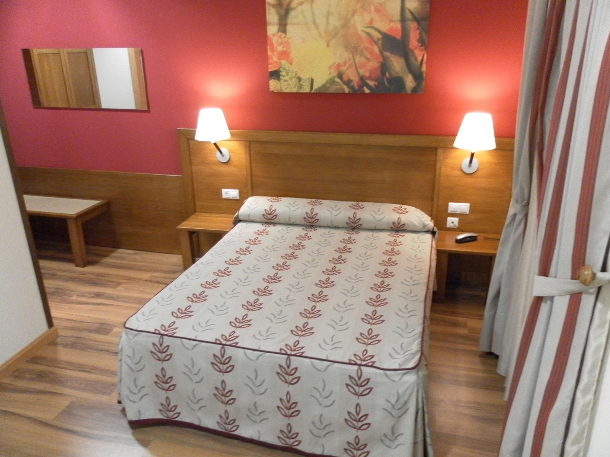 Hotel Milagros Rio Riaza Εξωτερικό φωτογραφία