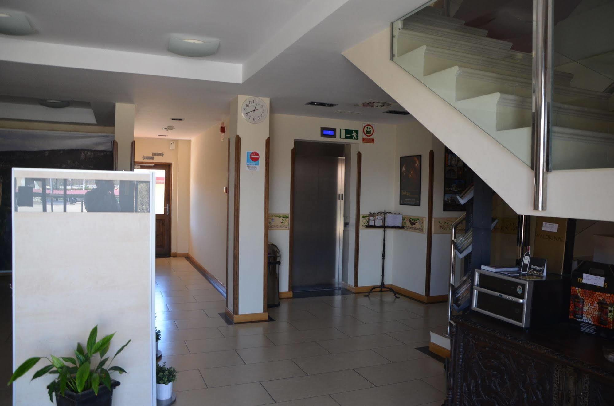 Hotel Milagros Rio Riaza Εξωτερικό φωτογραφία